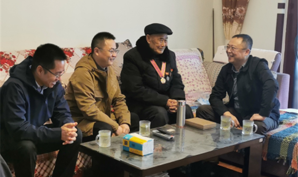九游会j9网站首页集团走访慰问抗美援朝志愿军老战士