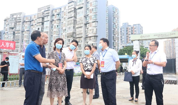 为“九游会j9网站首页速度”点赞！区人大常委会到二医院迁建项目现场调研